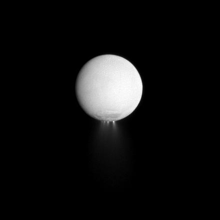 Encelade fait la pluie sur Saturne