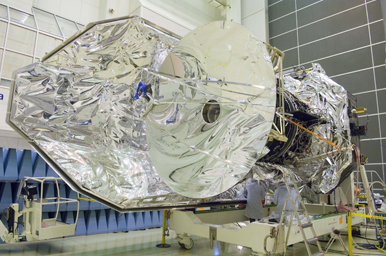 Le télescope spatial Herschel et son miroir de 3,5 m. Crédits : ESA